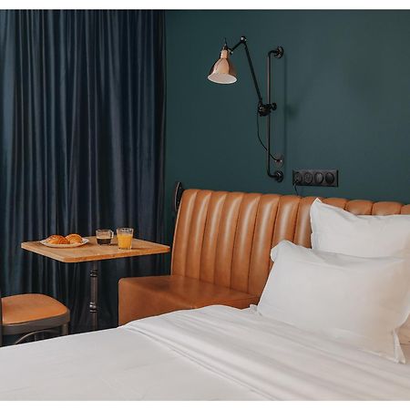 1.75 Paris Le Charme Hotel Bagian luar foto